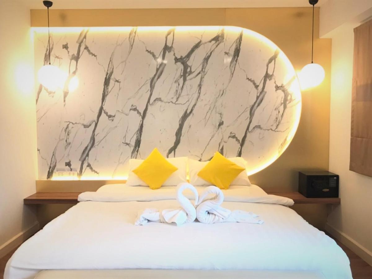 La La Moon Krabi Poshtel'N' Pool Bed & Breakfast Bagian luar foto