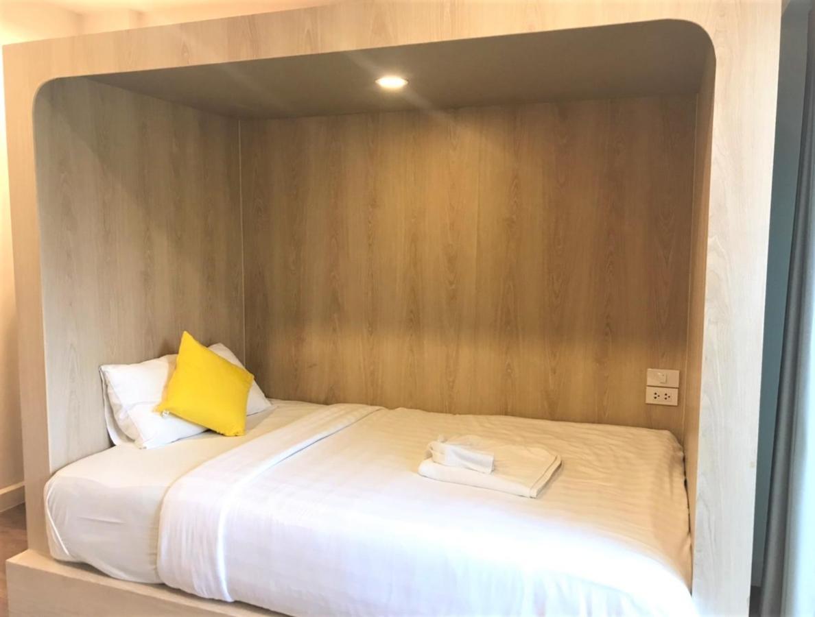 La La Moon Krabi Poshtel'N' Pool Bed & Breakfast Bagian luar foto