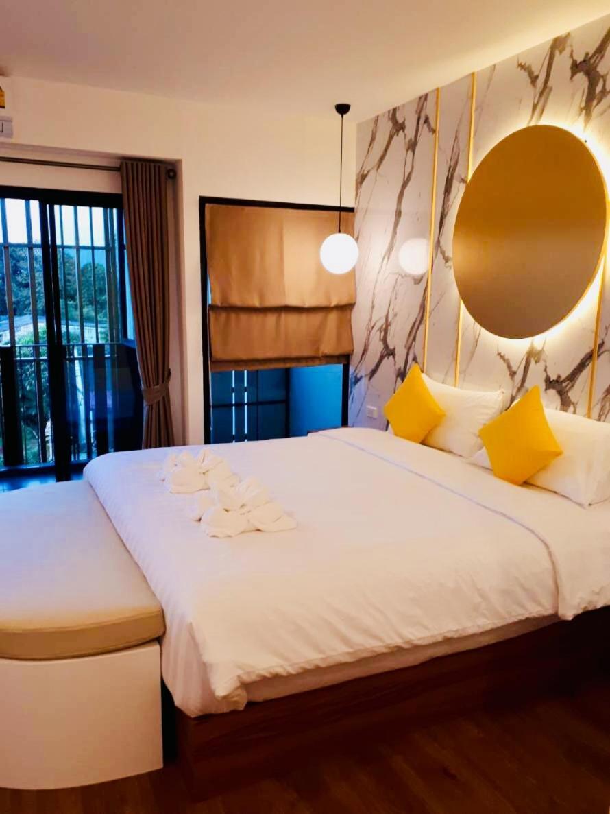 La La Moon Krabi Poshtel'N' Pool Bed & Breakfast Bagian luar foto