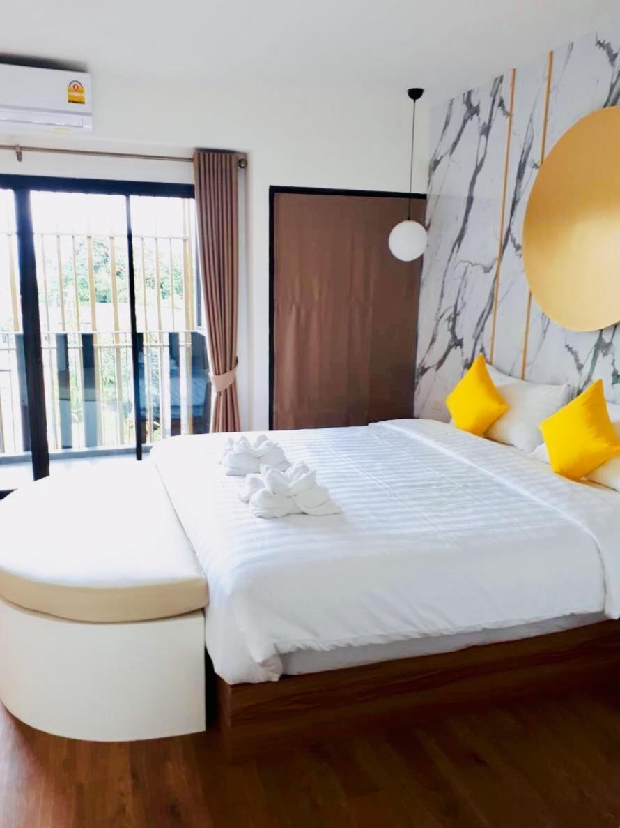 La La Moon Krabi Poshtel'N' Pool Bed & Breakfast Bagian luar foto