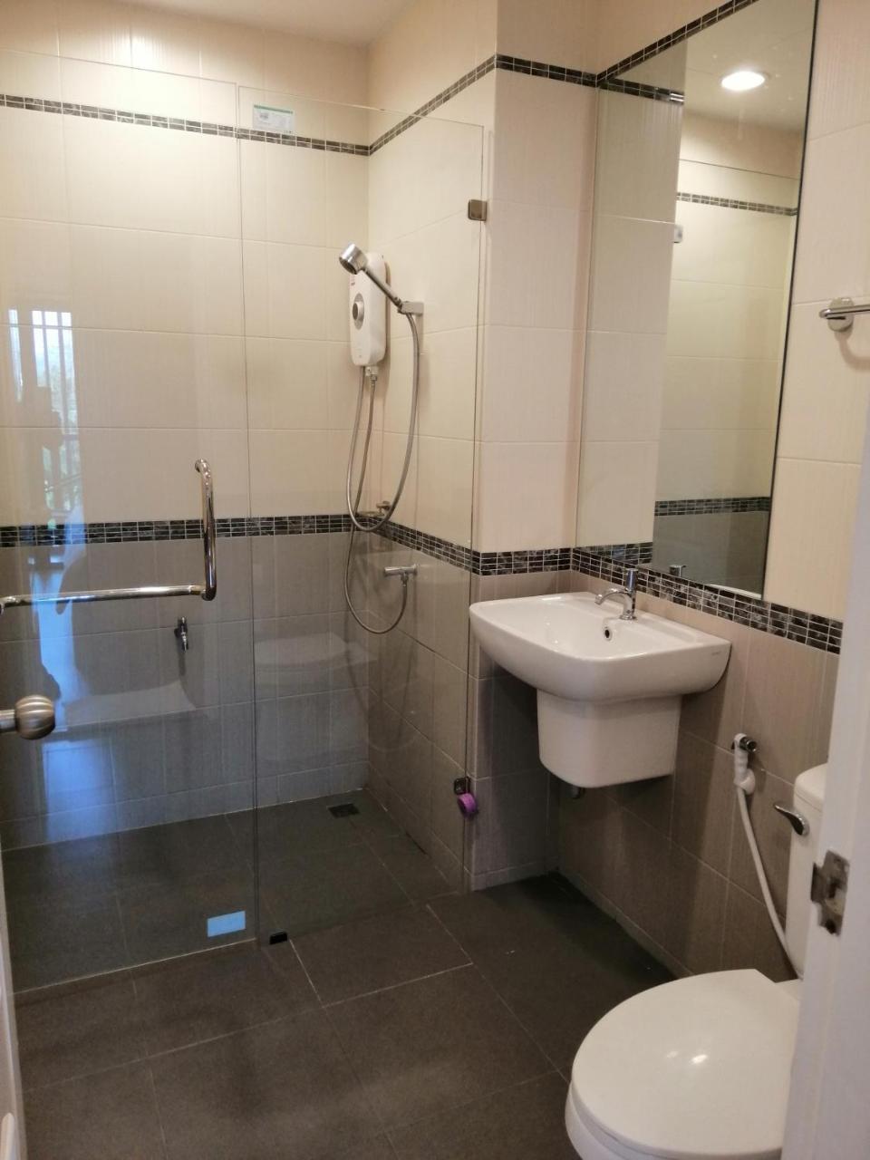 La La Moon Krabi Poshtel'N' Pool Bed & Breakfast Bagian luar foto